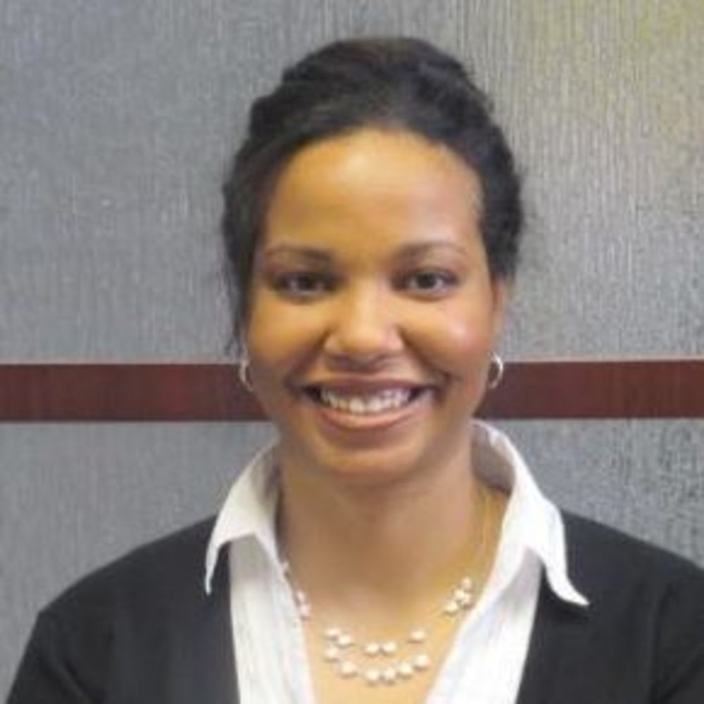 Meet your Posher, Yvonne